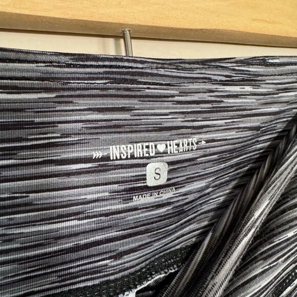 Gray Inspired Hearts Active Leggings Size S EUC - Picture 6 of 6